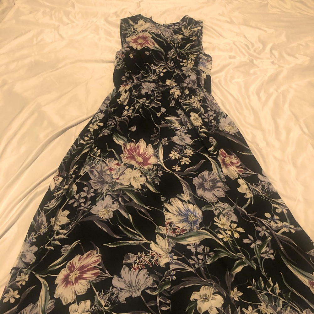 Sleeveless black floral summer dress